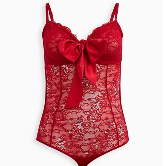 ♥️…  Torrid Red Lace Bow Bodysuit - Picture 1 of 5